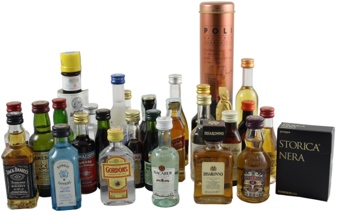 bottiglie mignon su  miniature liqueurs